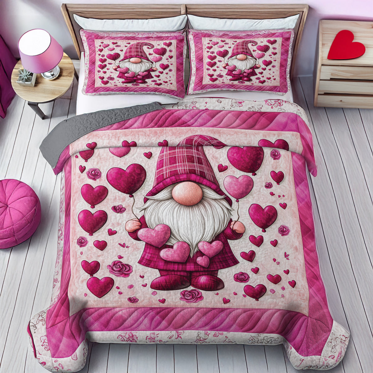 Shineful All Season Quilt 3-Piece Set Valentine Gnome